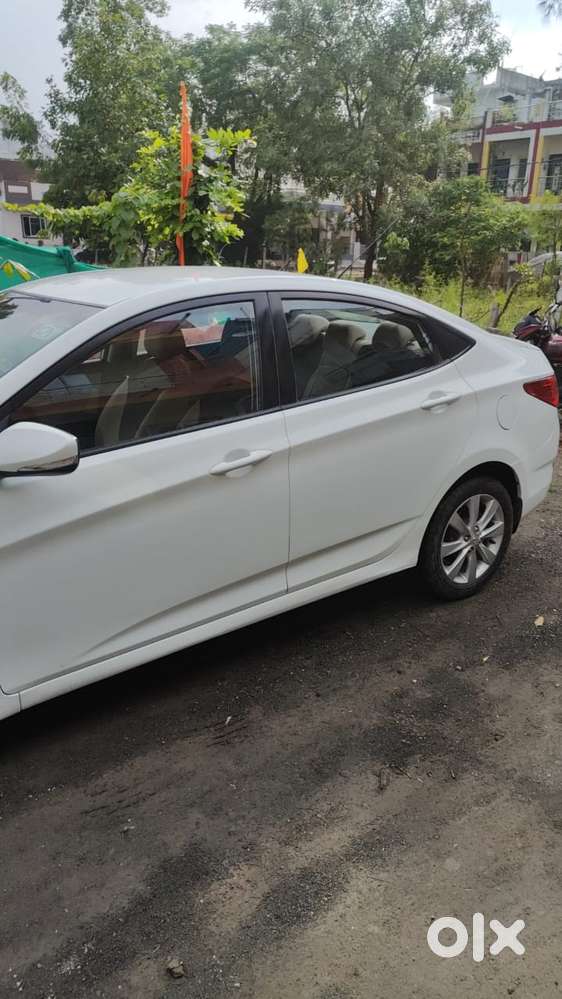 Hyundai Verna Fluidic 1.6 Vtvt Sx, 2012, Petrol