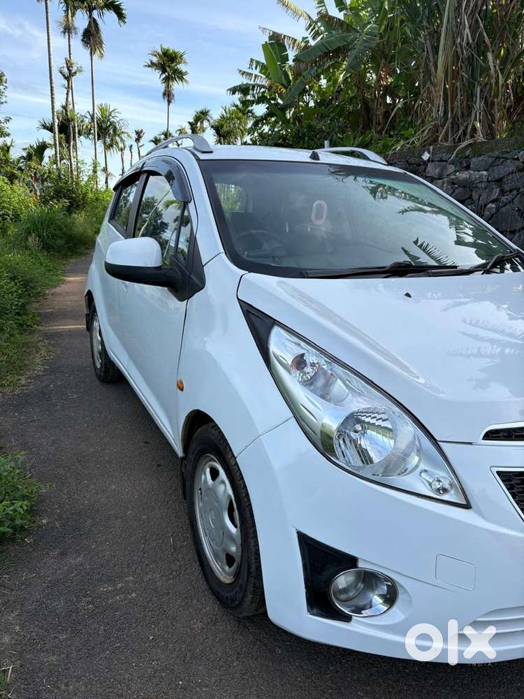 Chevrolet Beat Lt Petrol 2011