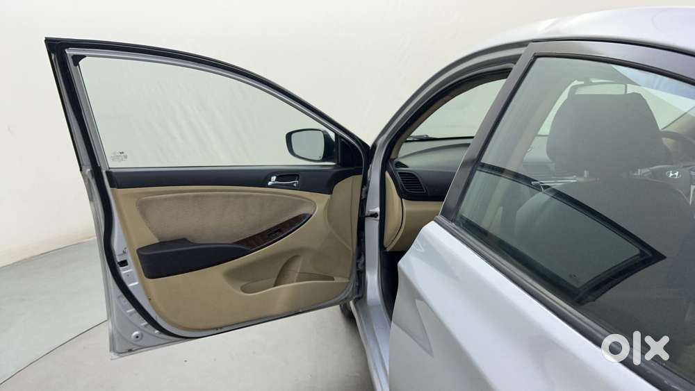 Hyundai Verna 1.6 Vtvt Sx, 2013, Petrol
