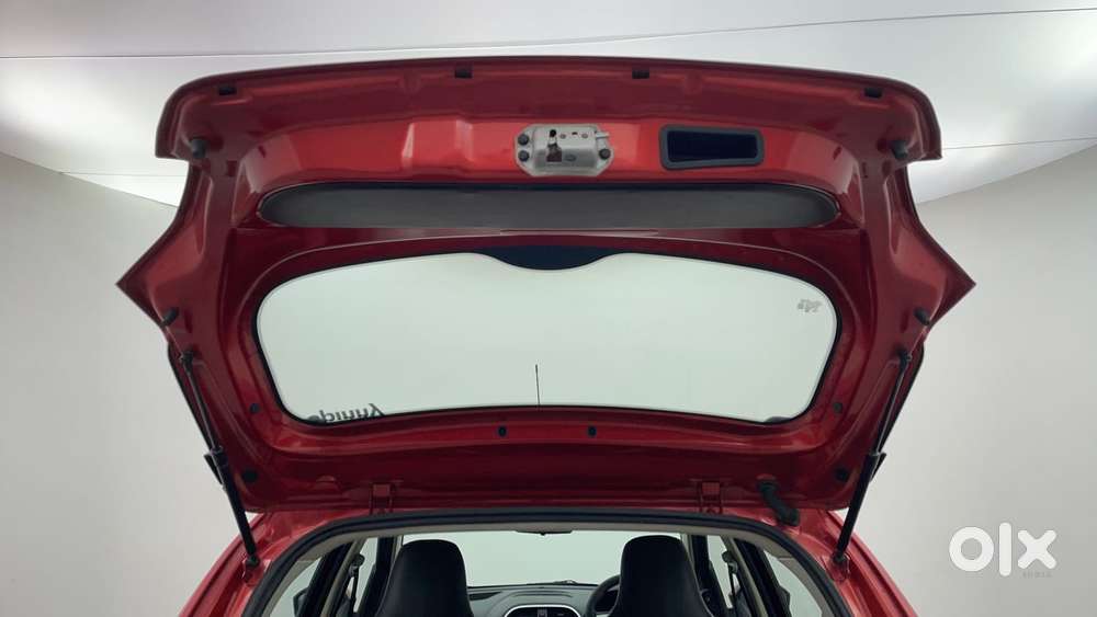 Tata Tiago 1.2 Revotron Xt, 2017, Petrol