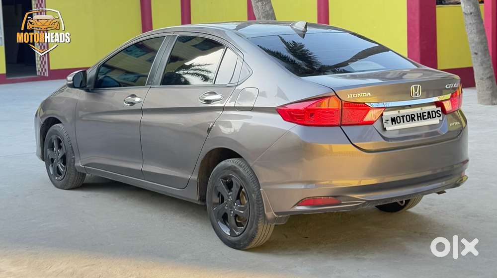 Honda City 1.5 V 5th Gen I-vtec Mt, 2016, Petrol