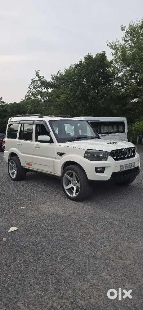 Mahindra Scorpio S6 Plus 2.2,3 Lakh Accessories Extra Fitted, 84000km