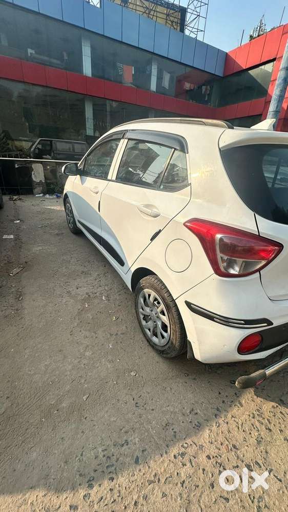 Hyundai Grand I10 Petrol Manual Sportz 2017
