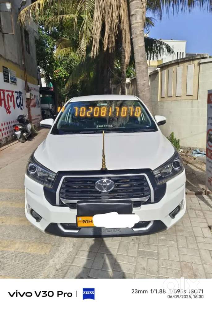 Toyota Innova Crysta V Model