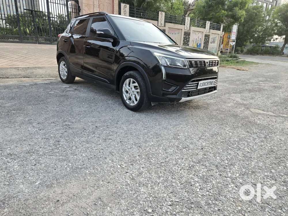 Mahindra Xuv300 1.5 W8 2023