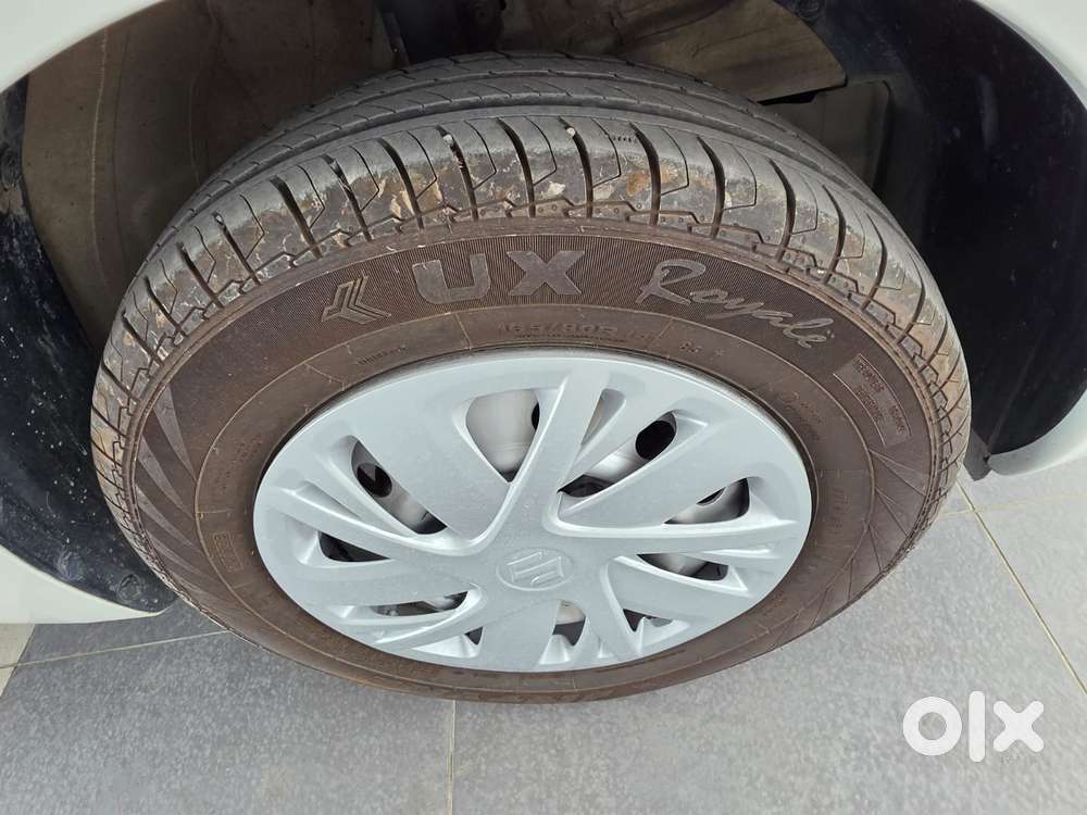 Maruti Suzuki Swift 1.2 Lxi (o), 2024, Petrol