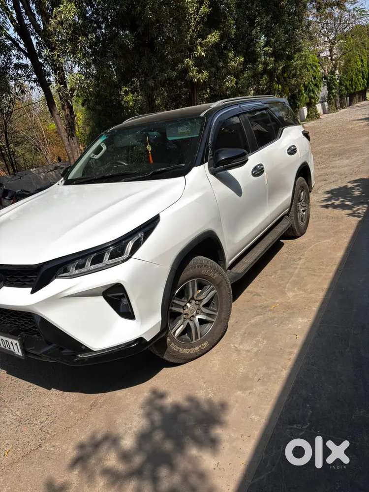 Toyota Fortuner Legender 2022