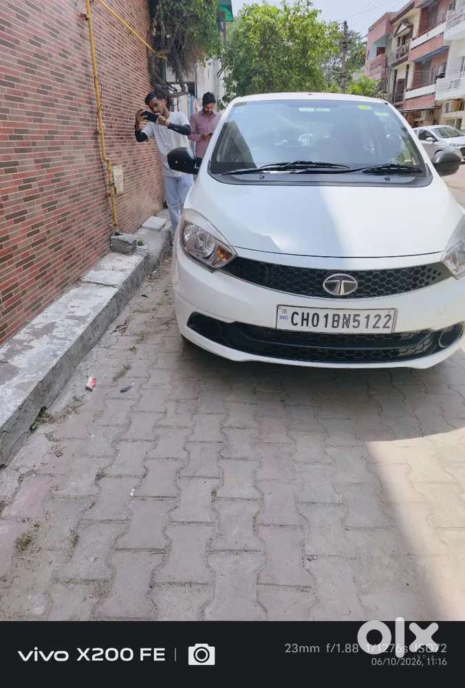 Tata Tiago Xm Petrol 2017