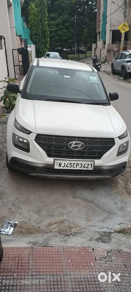 Hyundai Venue E 2021