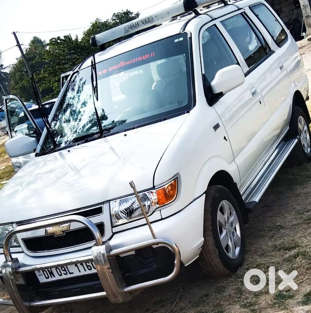Chevrolet Tavera Ls B3 2017.