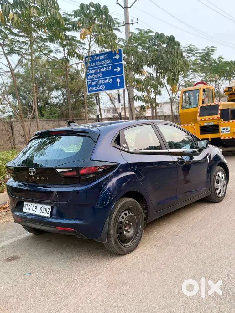Tata Altroz 2024 Petrol Well Maintained
