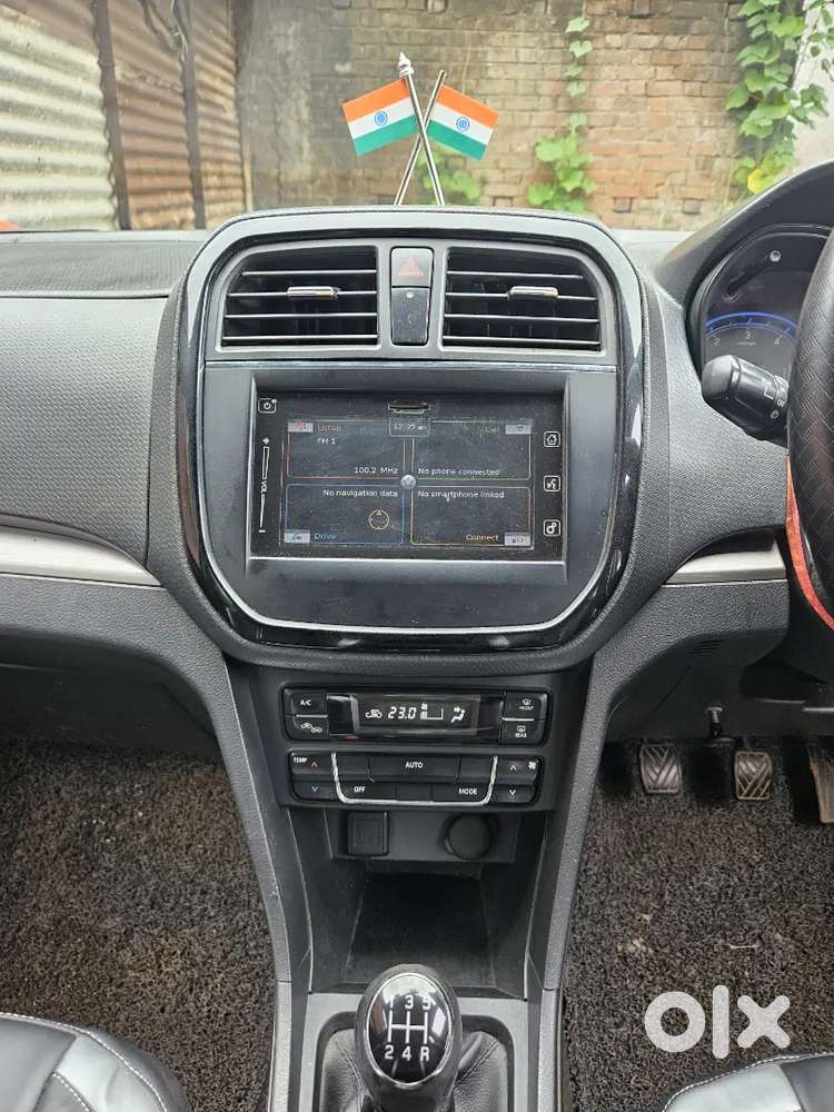 Maruti Suzuki Vitara Brezza Zdi+ Dual Tone 2017