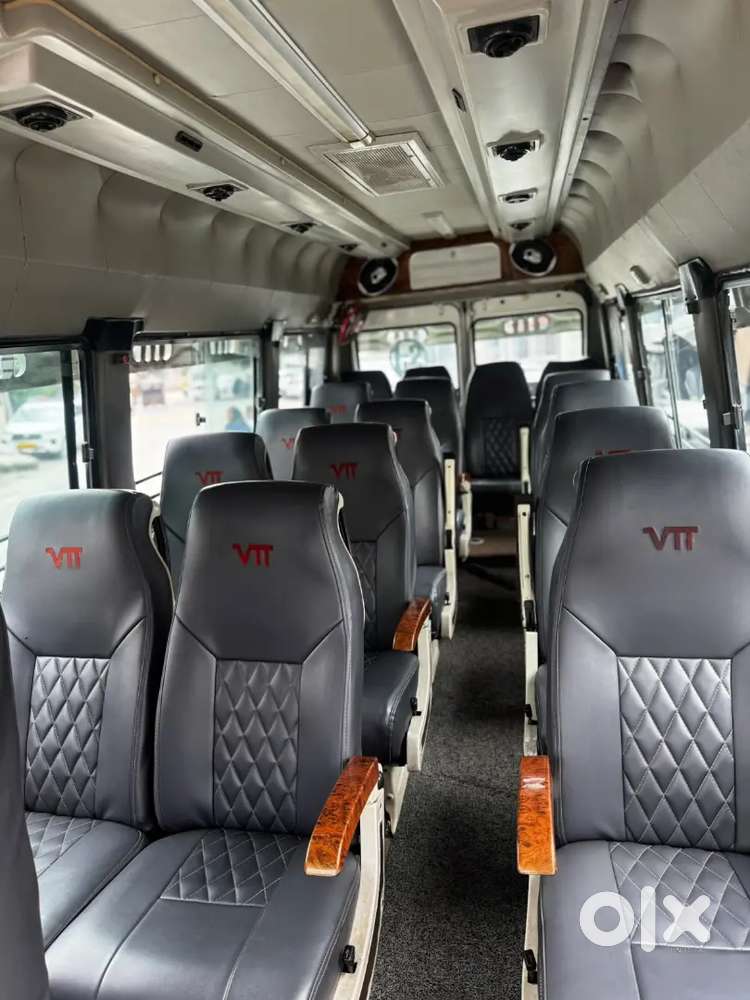 17 Seater Tempo Traveller 2018 Model