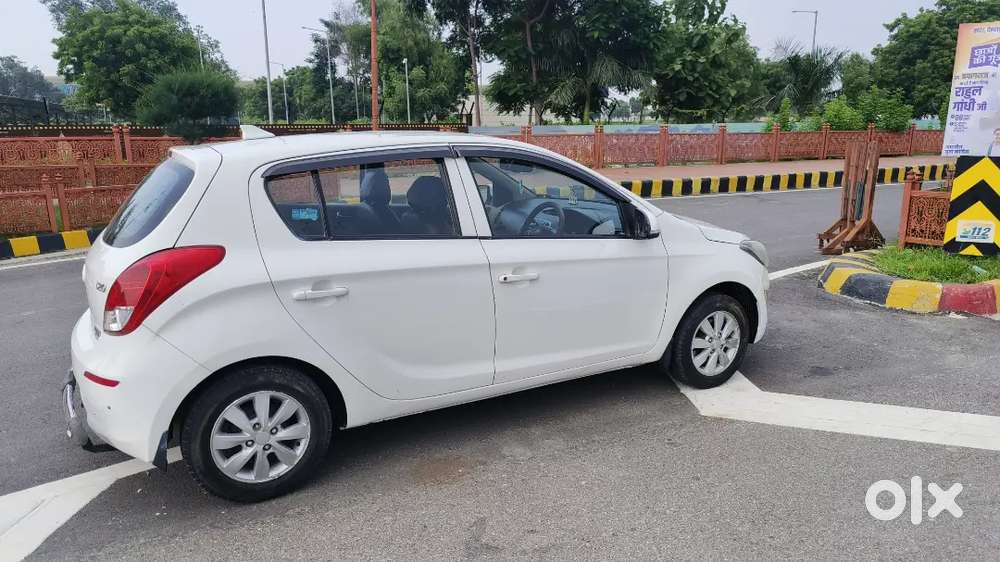 Hyundai New I20 Sportz 2014 Petrol+ Cng