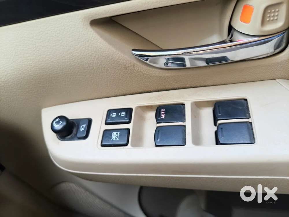 Maruti Suzuki Ertiga 1.5 Zxi, 2023, Petrol