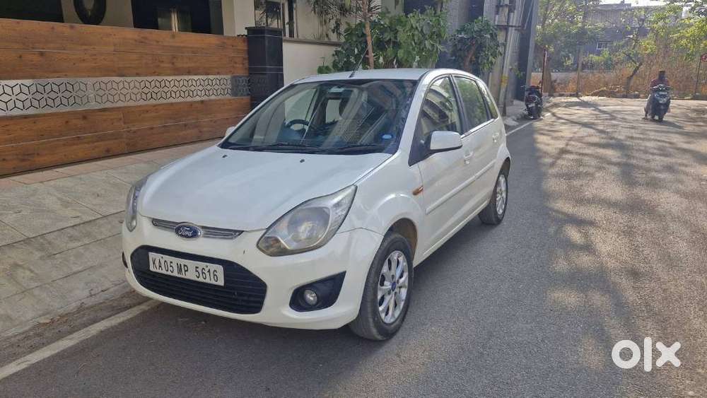 Ford Figo 1.2p Titanium Mt, 2014, Petrol