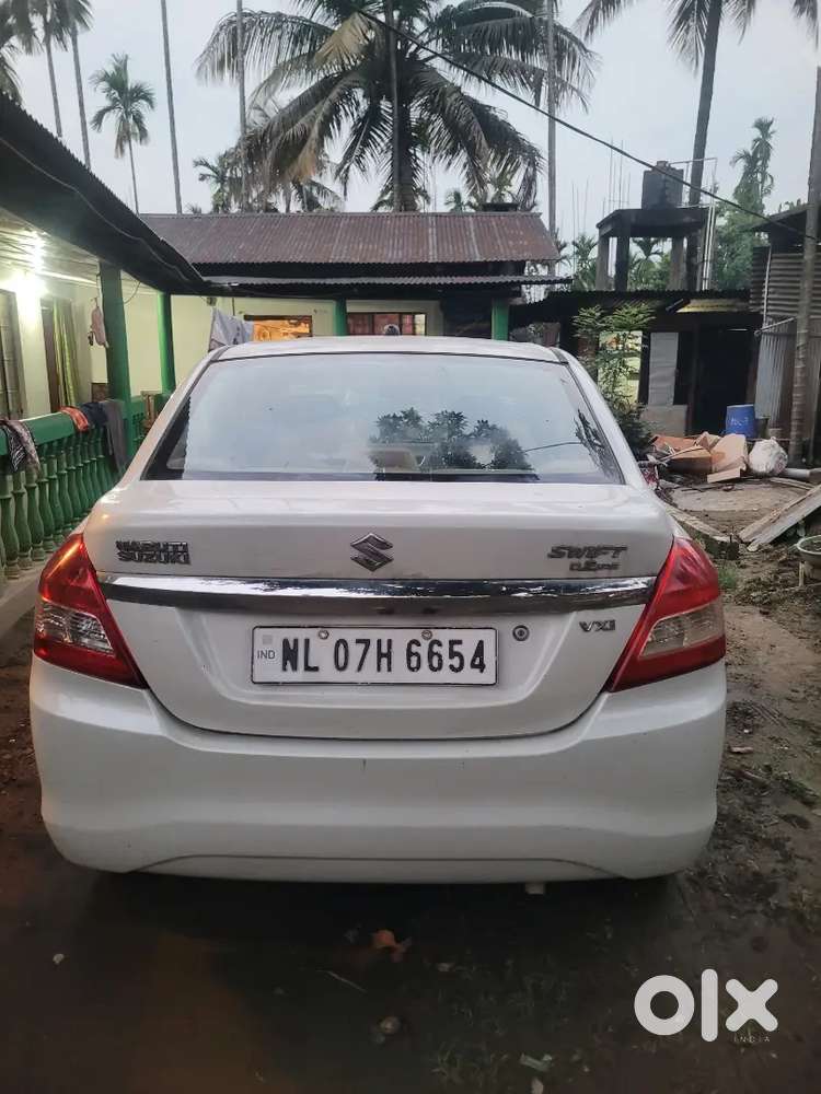 Maruti Suzuki Dzire 2017 Petrol 810000 Km Driven