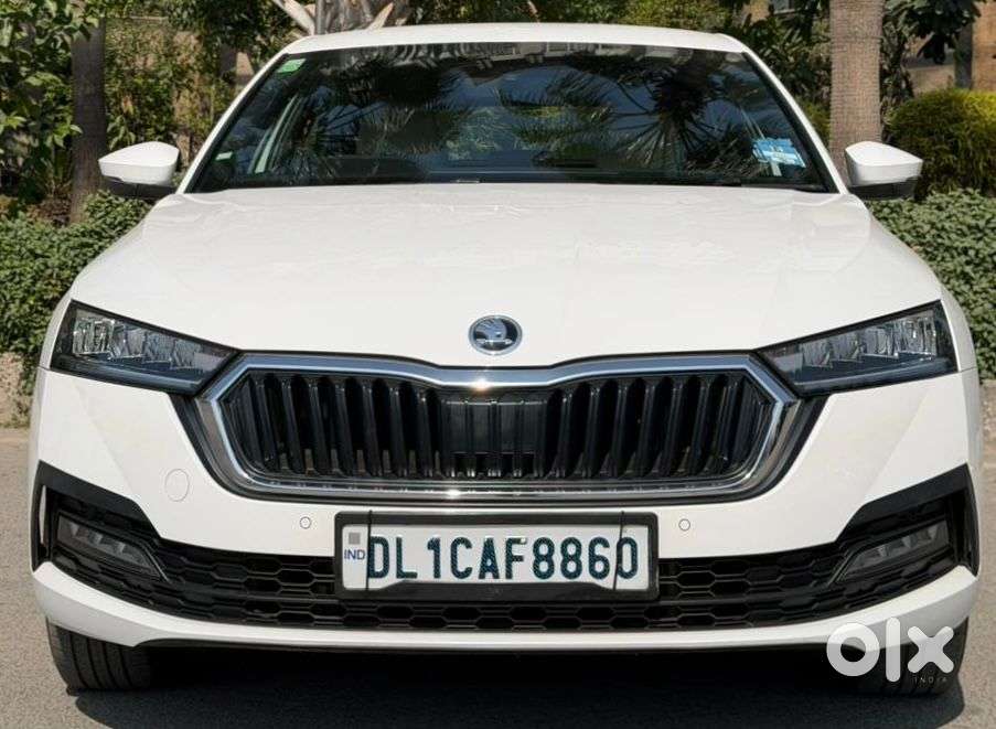 Skoda Octavia 2.0 L K Tsi At, 2022, Petrol