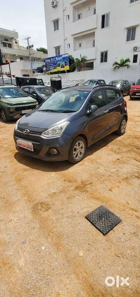 Hyundai Grand I10 Sportz, 2014, Petrol