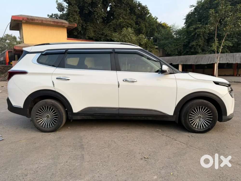 Kia Carens 1.5 Premium 7 Str, 2025, Petrol
