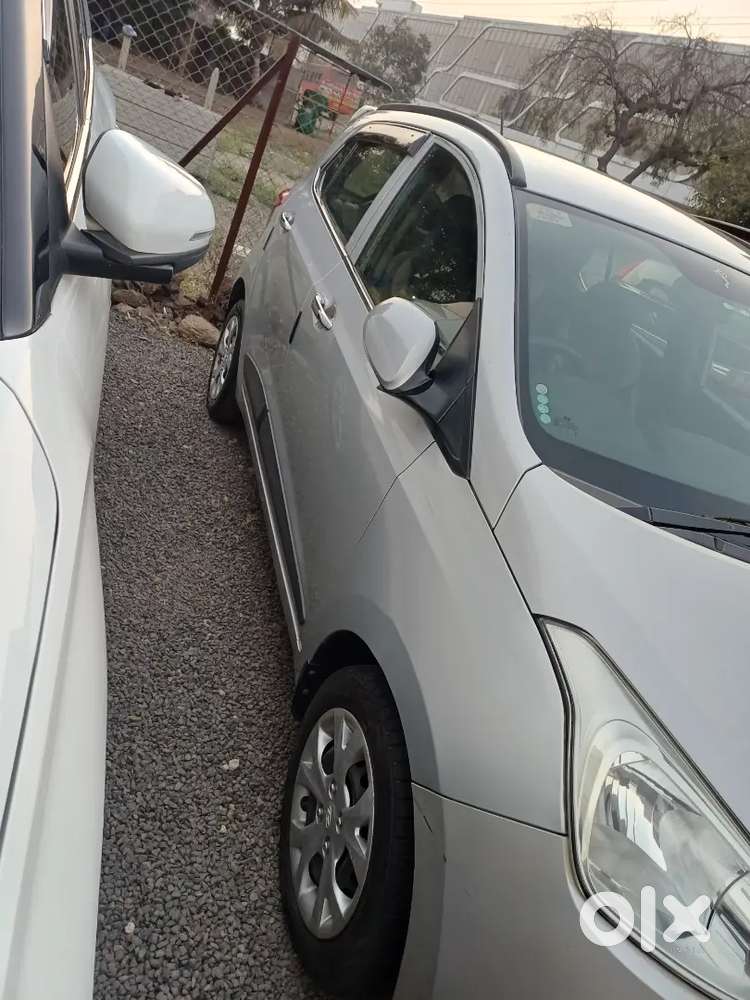Top Model I10 Sportz Cng