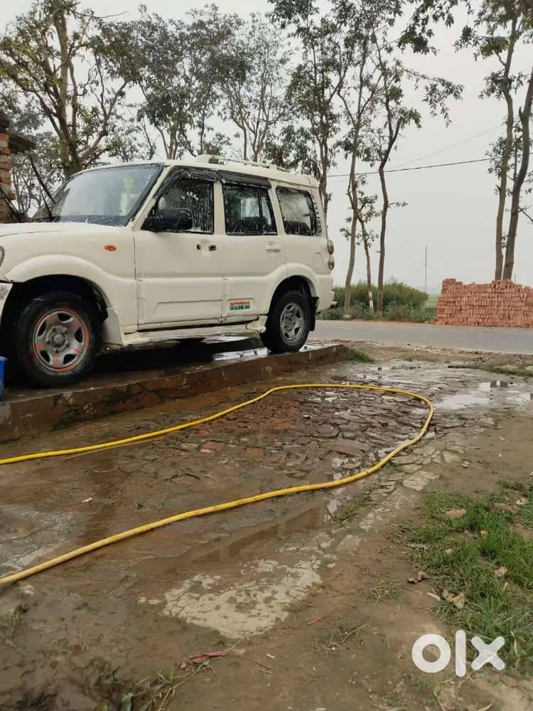 Mahindra Scorpio Classic 2011 Diesel 125785 Km Driven