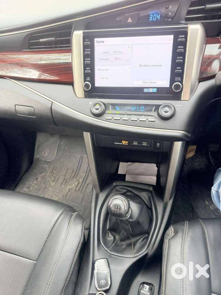 Toyota Innova Crysta 2.4 V 7 Str, 2022, Petrol