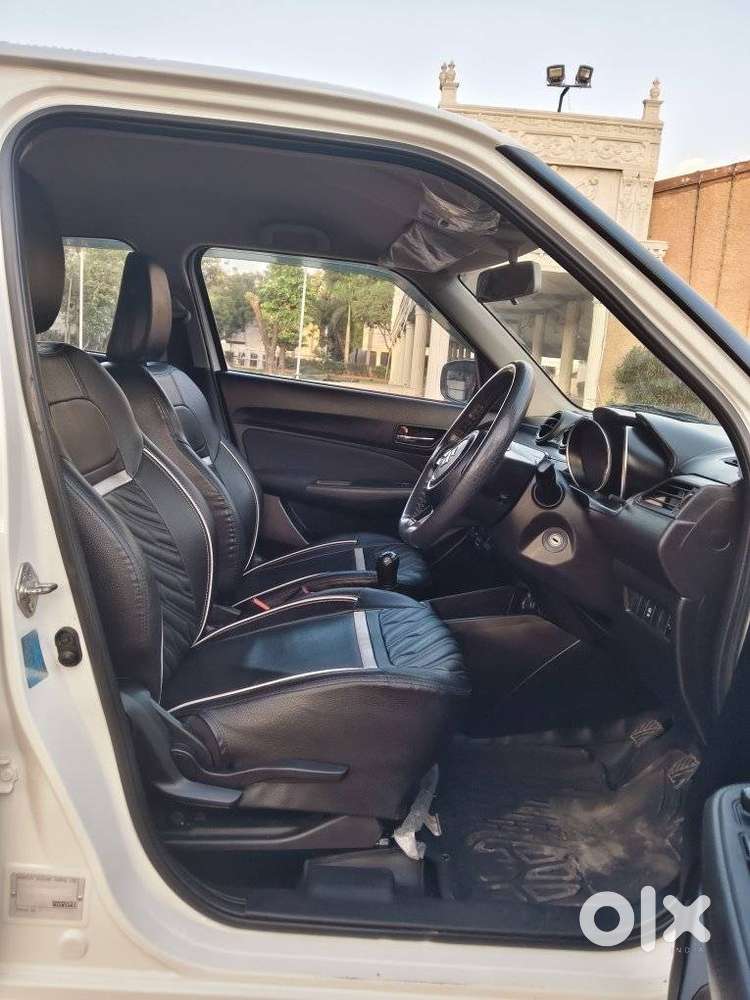 Maruti Suzuki Swift Vxi + Manual, 2022, Petrol