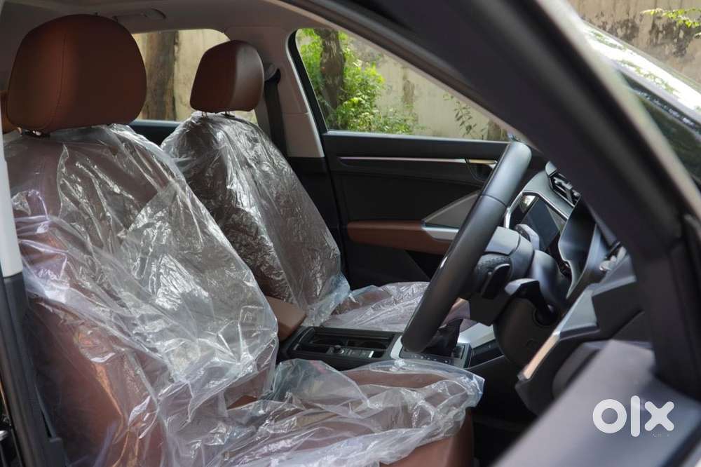 Audi Q3 40 Tfsi Premium Plus, 2024, Petrol