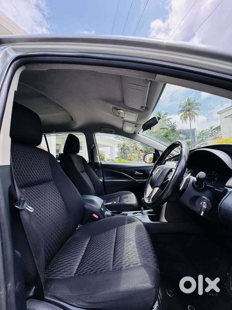 Toyota Innova Crysta 2.8 Gx At 8s, 2016, Diesel