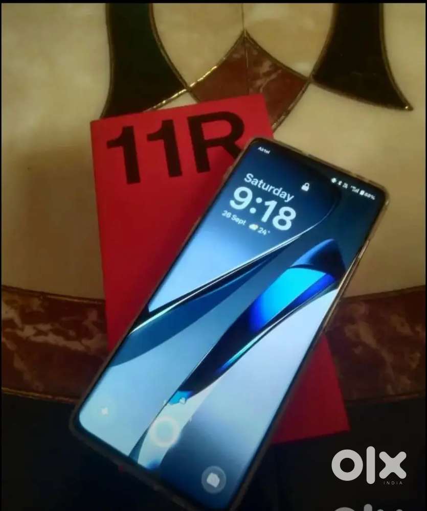 One plus 11r very good condition full kit available