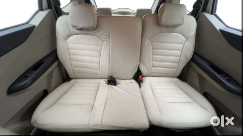 Renault Triber Rxt, 2023, Petrol