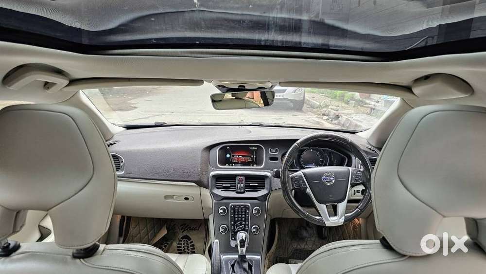Volvo V40 Cross Country D3, 2016, Diesel