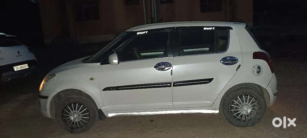 Maruti Suzuki Swift 2011