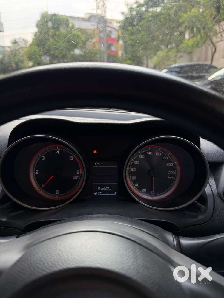 Maruti Suzuki Swift Vxi 1.2 Abs Bs-iv, 2018, Petrol