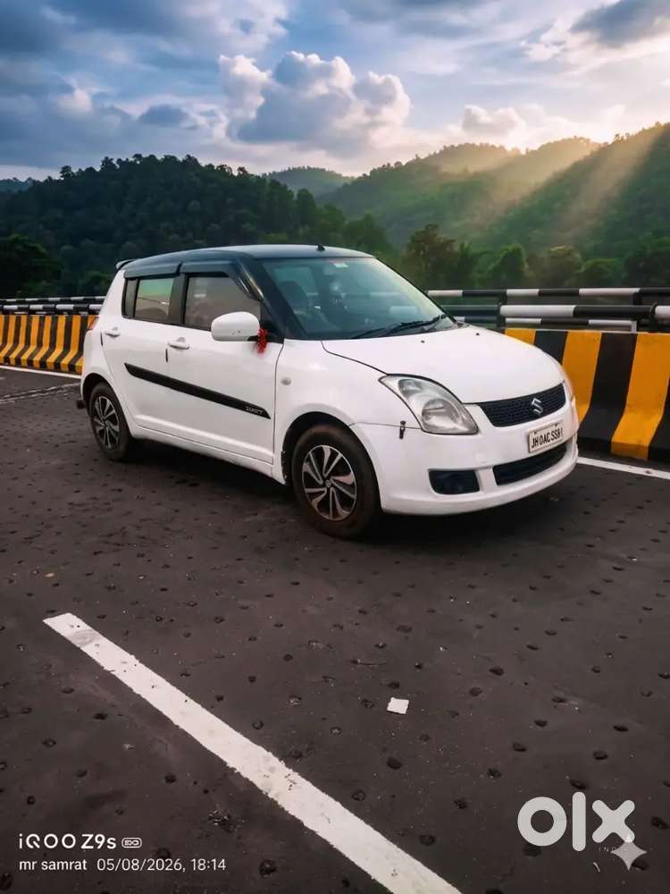 Maruti Suzuki Swift White