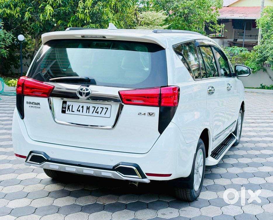 Toyota Innova Crysta 2.4 Vx Mt, 2017, Diesel