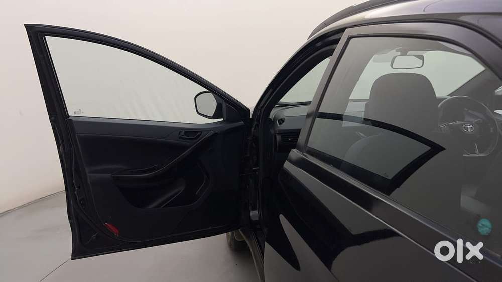 Tata Nexon 1.2 Revotron Xz Plus (l) Dark Edition, 2023, Petrol