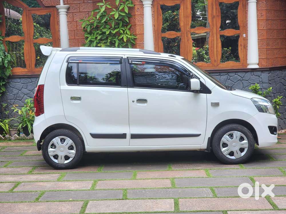 Maruti Suzuki Wagon R Vxi Amt, 2018, Petrol