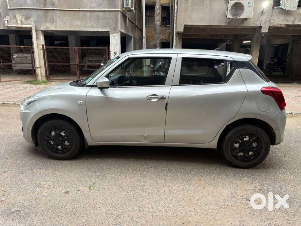 Maruti Suzuki Swift 1.2 Lxi (o), 2020, Petrol