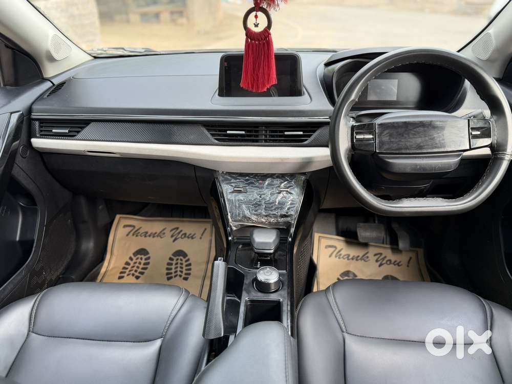 Tata Nexon Pure (s) 1.2 Petrol 6amt, 2024, Petrol