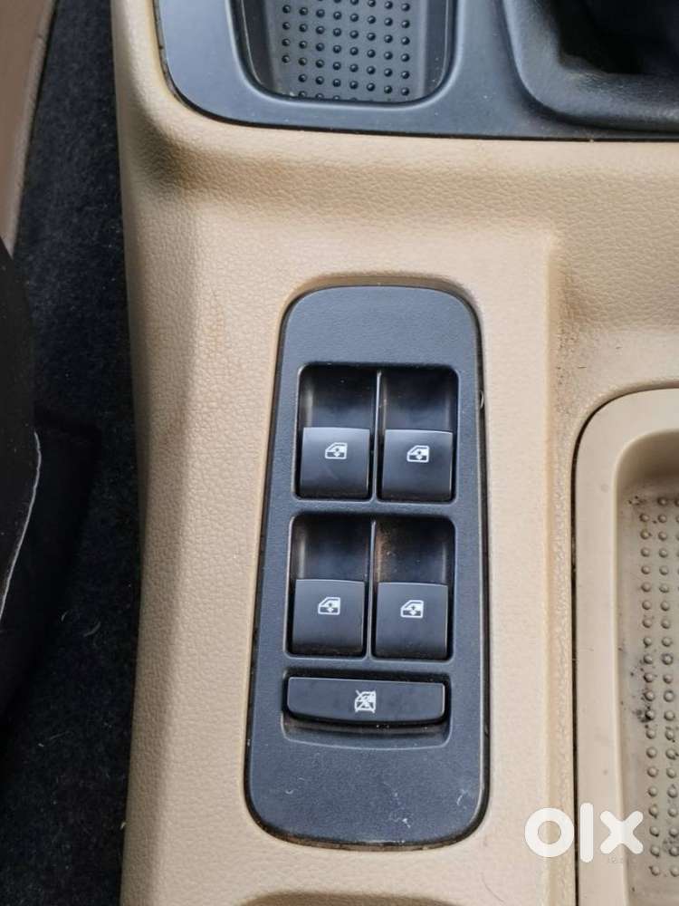 Mahindra Tuv 300 T6 Plus, 2017, Diesel