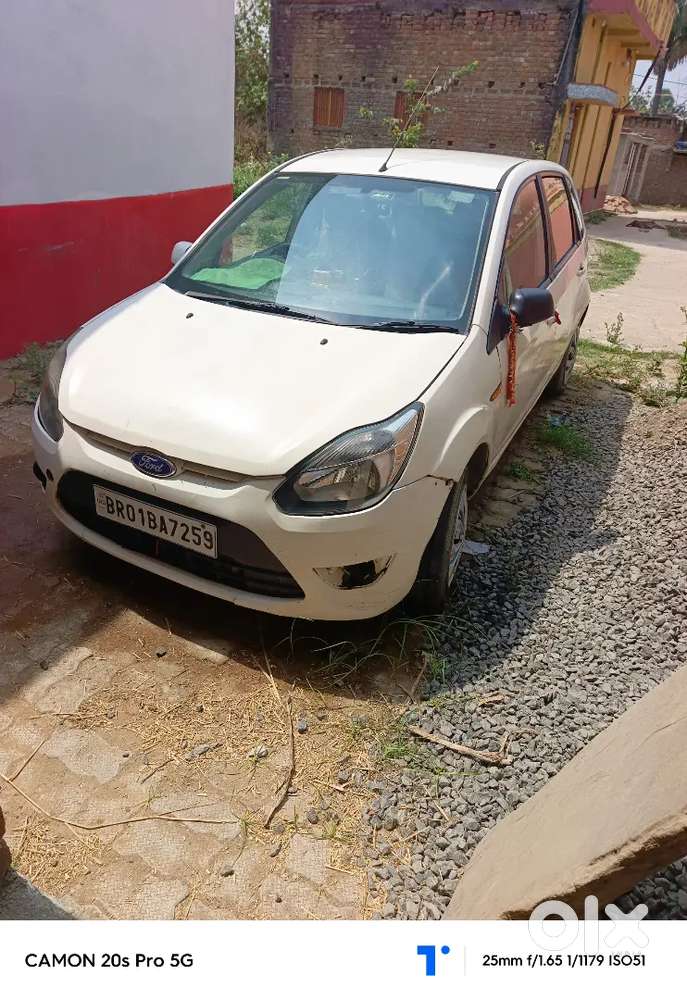 Ford Figo 2011 Petrol 80000 Km Driven