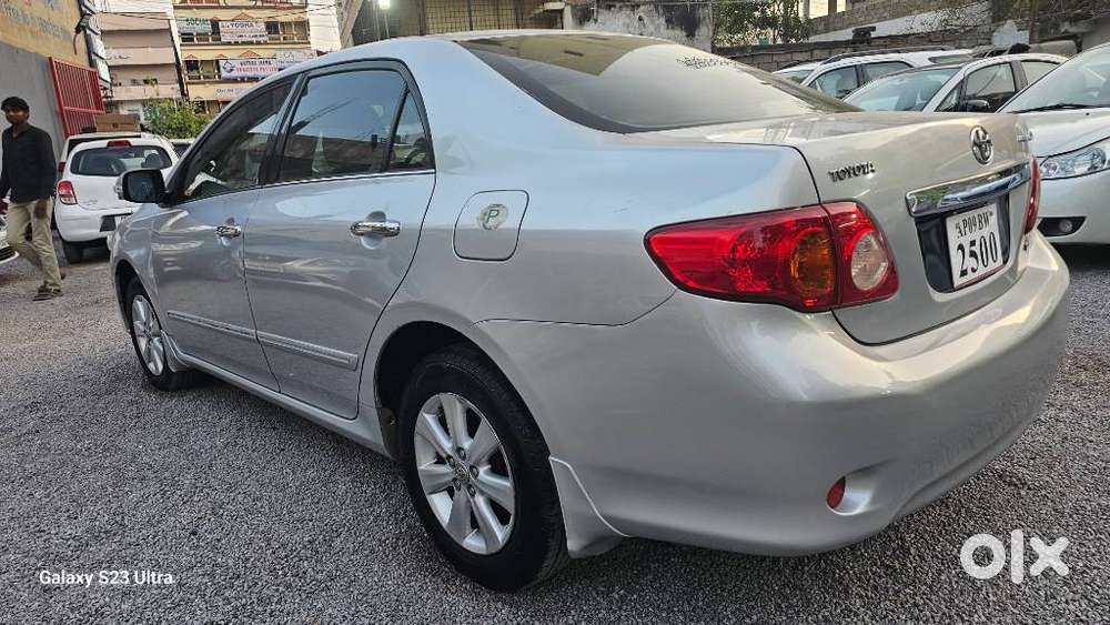 Toyota Corolla Altis 2010-2013 1.8 Js, 2010, Petrol