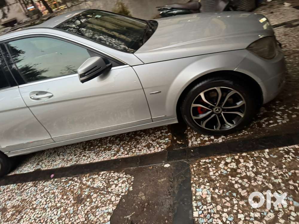 Mercedes-benz Automatic Petrol 2010