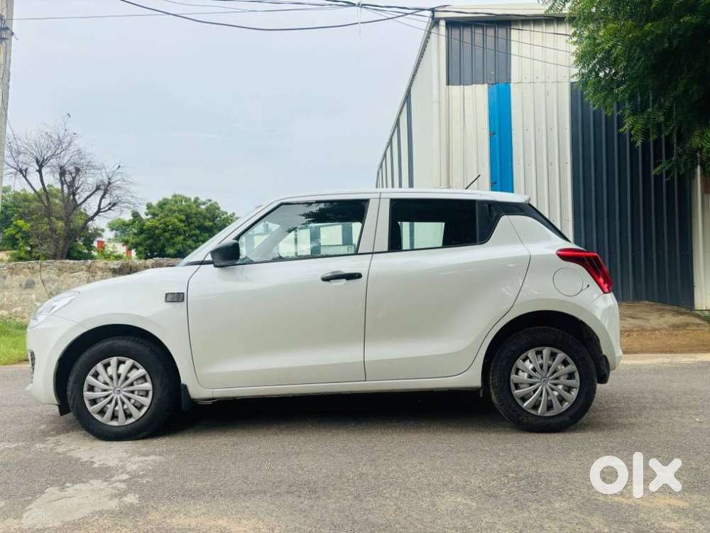 Maruti Suzuki Swift Lxi Option, 2023, Petrol