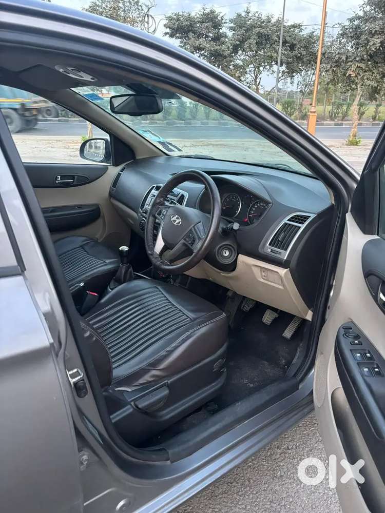 Hyundai I20 2013 Petrol Well Maintained