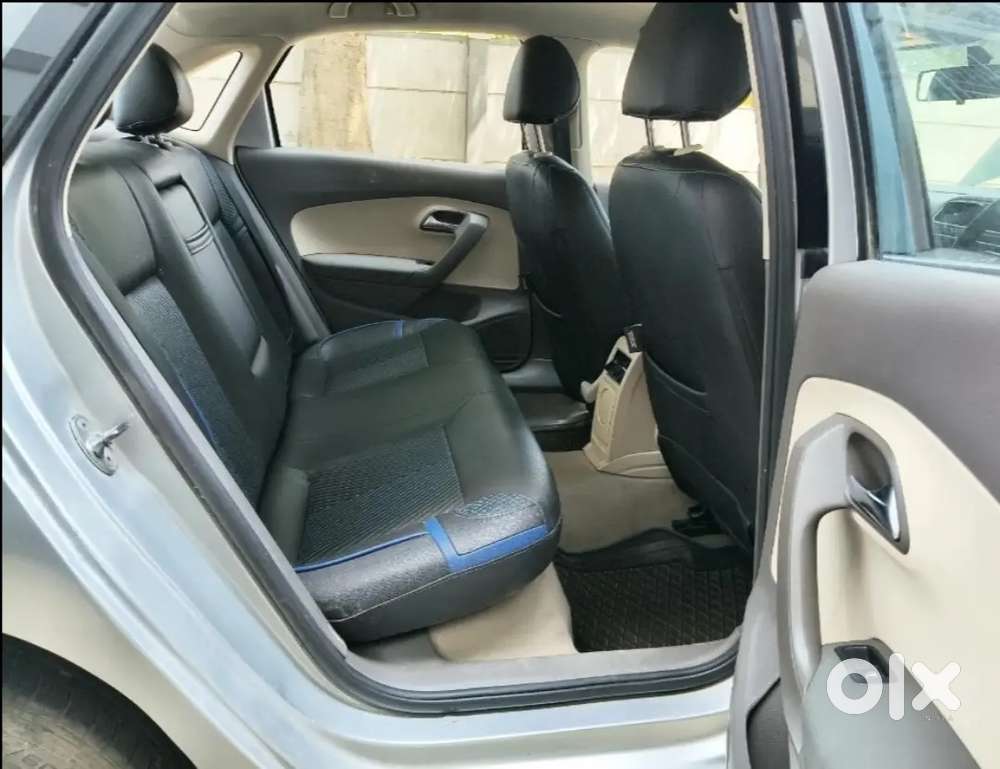 Volkswagen Vento Highline 2011 Petrol