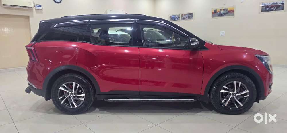Mahindra Xuv700 2.0 Ax 5 Petrol Mt 7 Str, 2022, Petrol