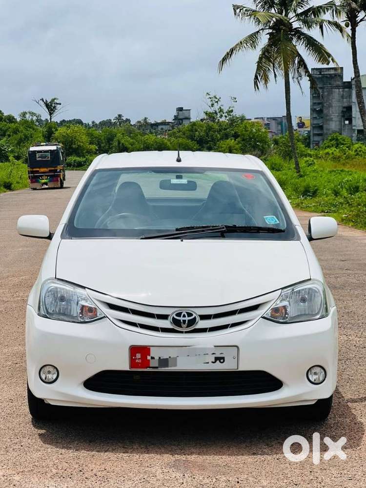 Toyota Etios Liva V, 2013, Petrol